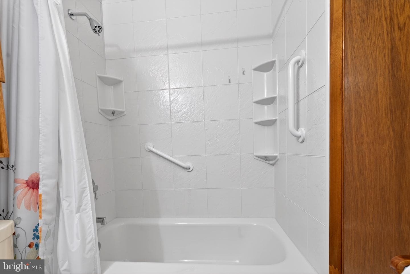 1200 Whitman Drive photo 24