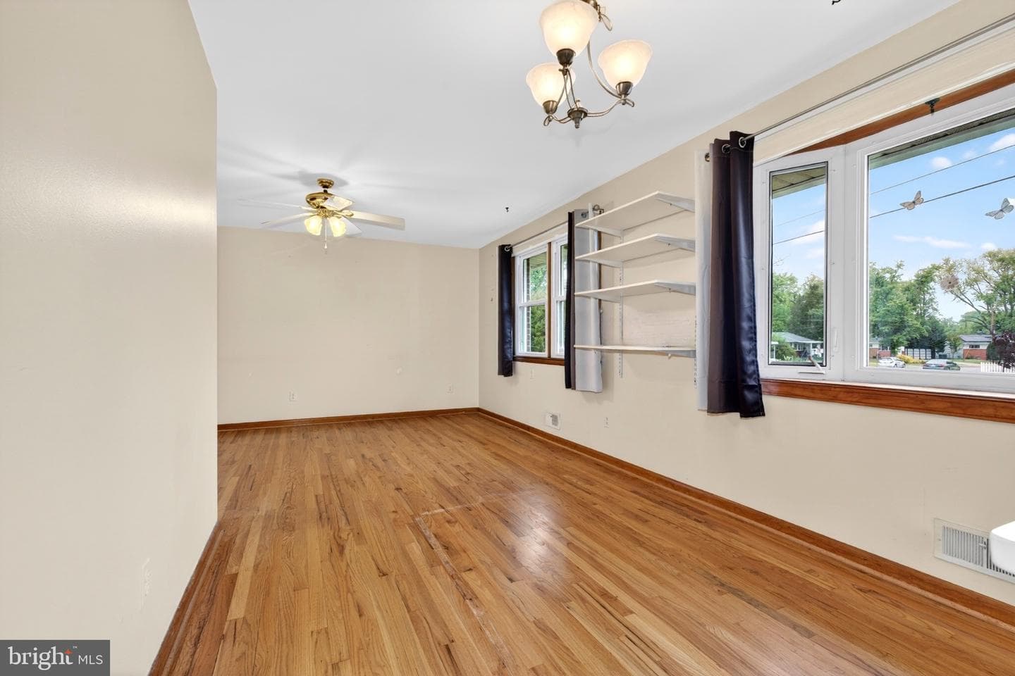 1200 Whitman Drive photo 28
