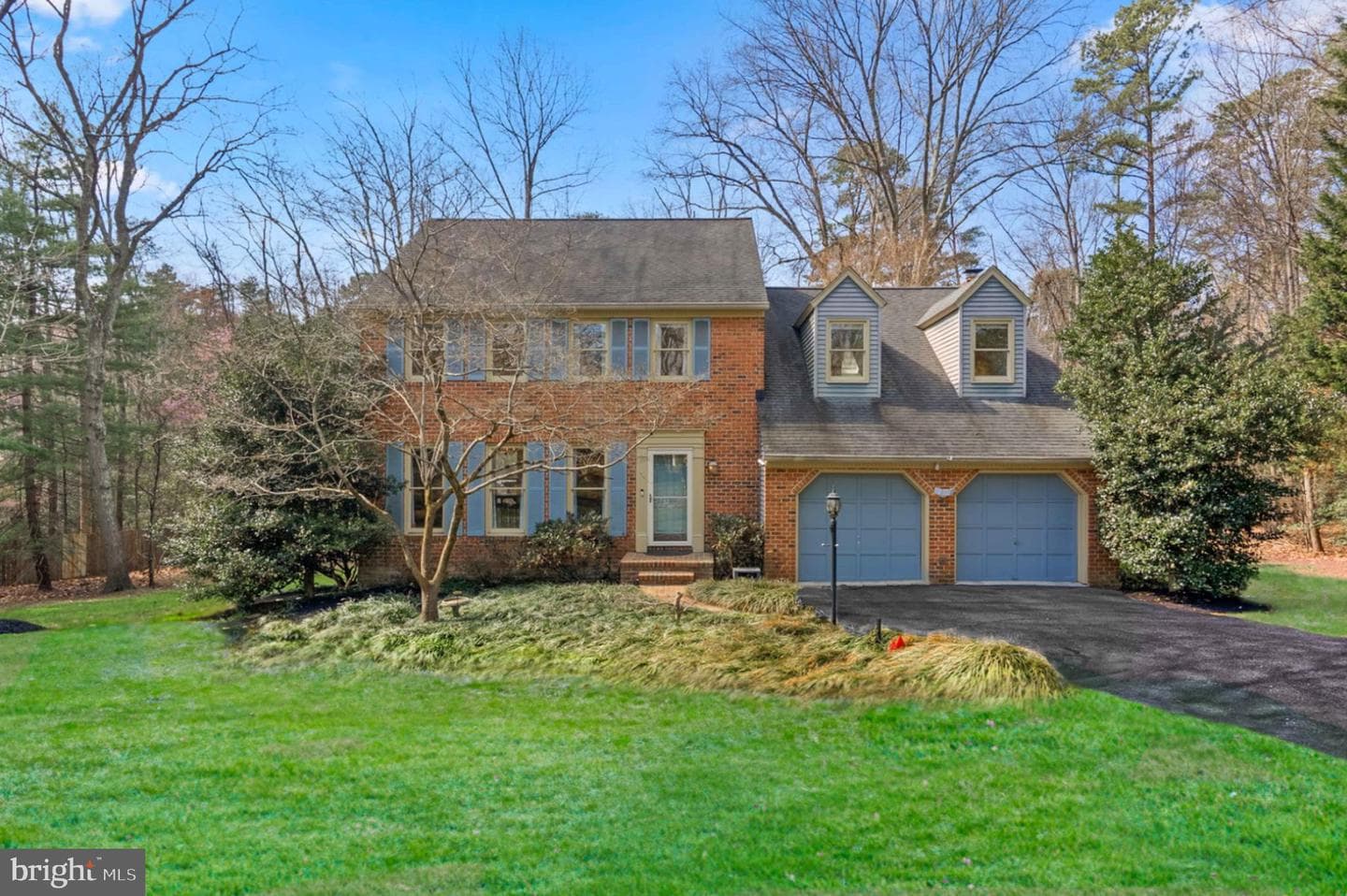 212 Ambleside Drive