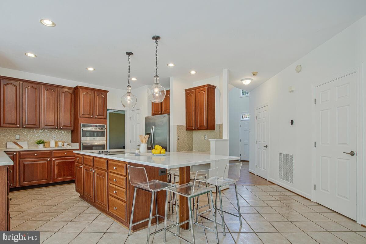 405 Pondview Lane photo 11