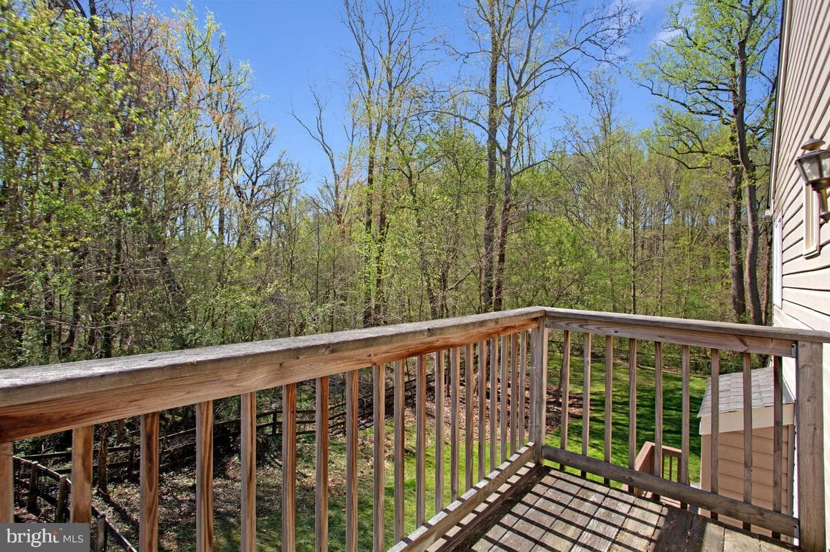 405 Pondview Lane photo 20
