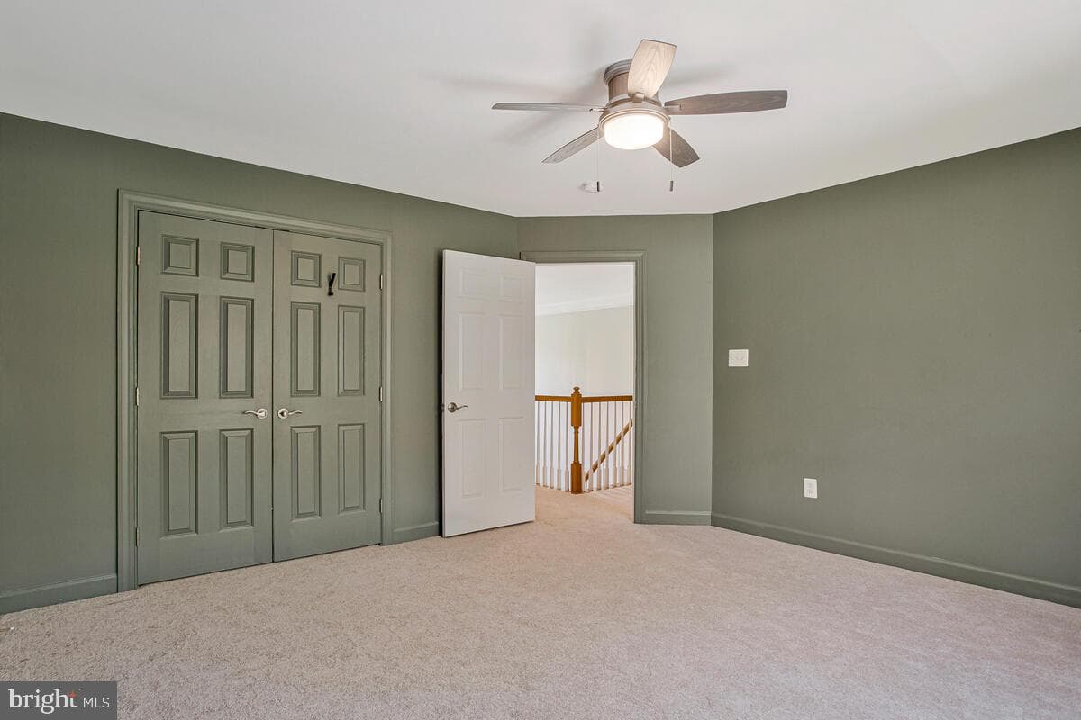 405 Pondview Lane photo 31