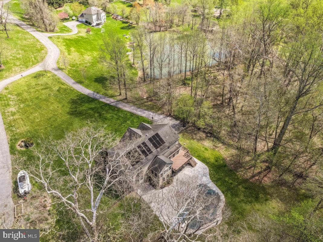405 Pondview Lane photo 40