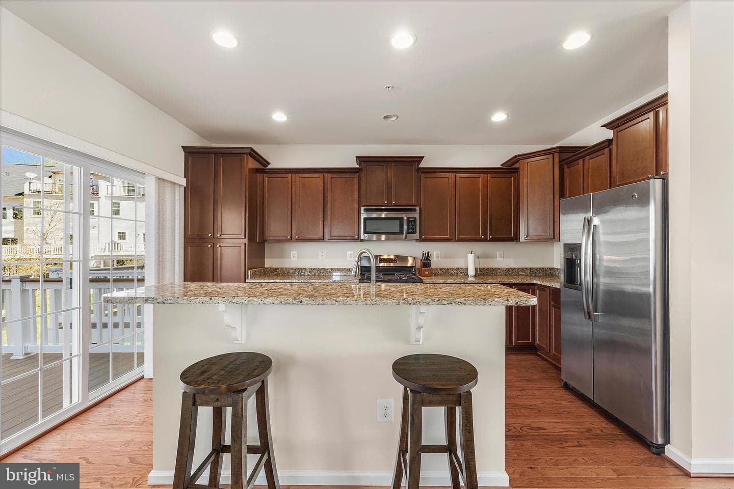 1038 Pultney Lane photo 10