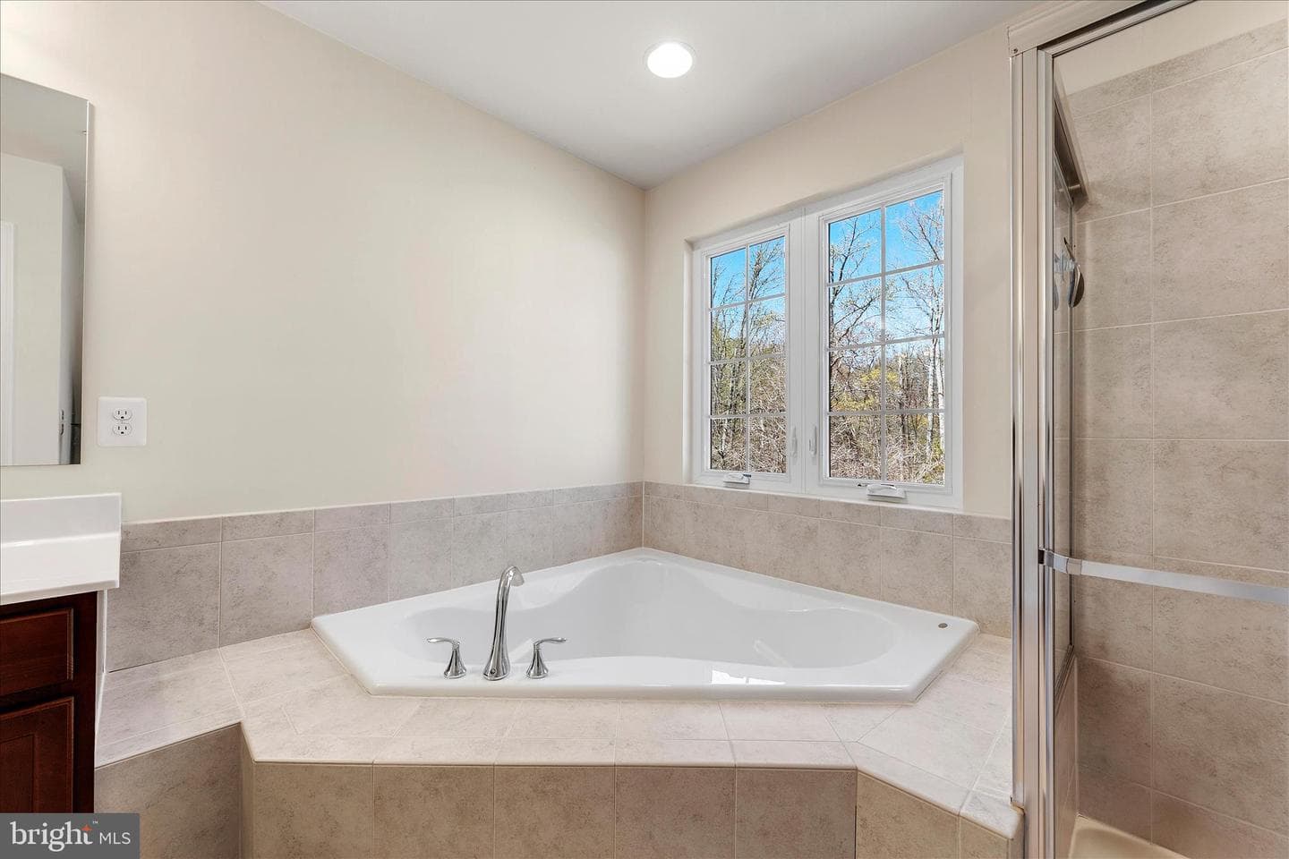 1038 Pultney Lane photo 22