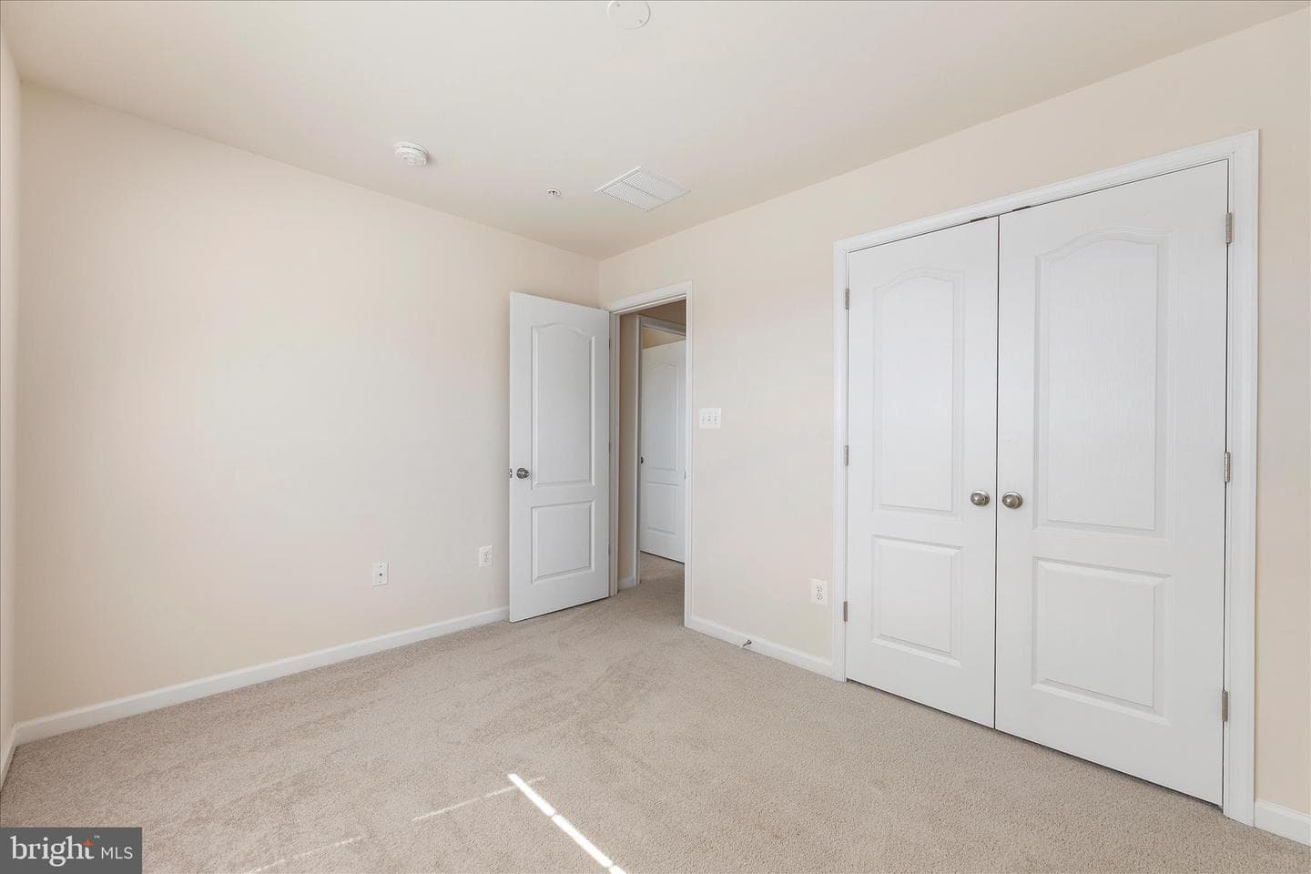 1038 Pultney Lane photo 26
