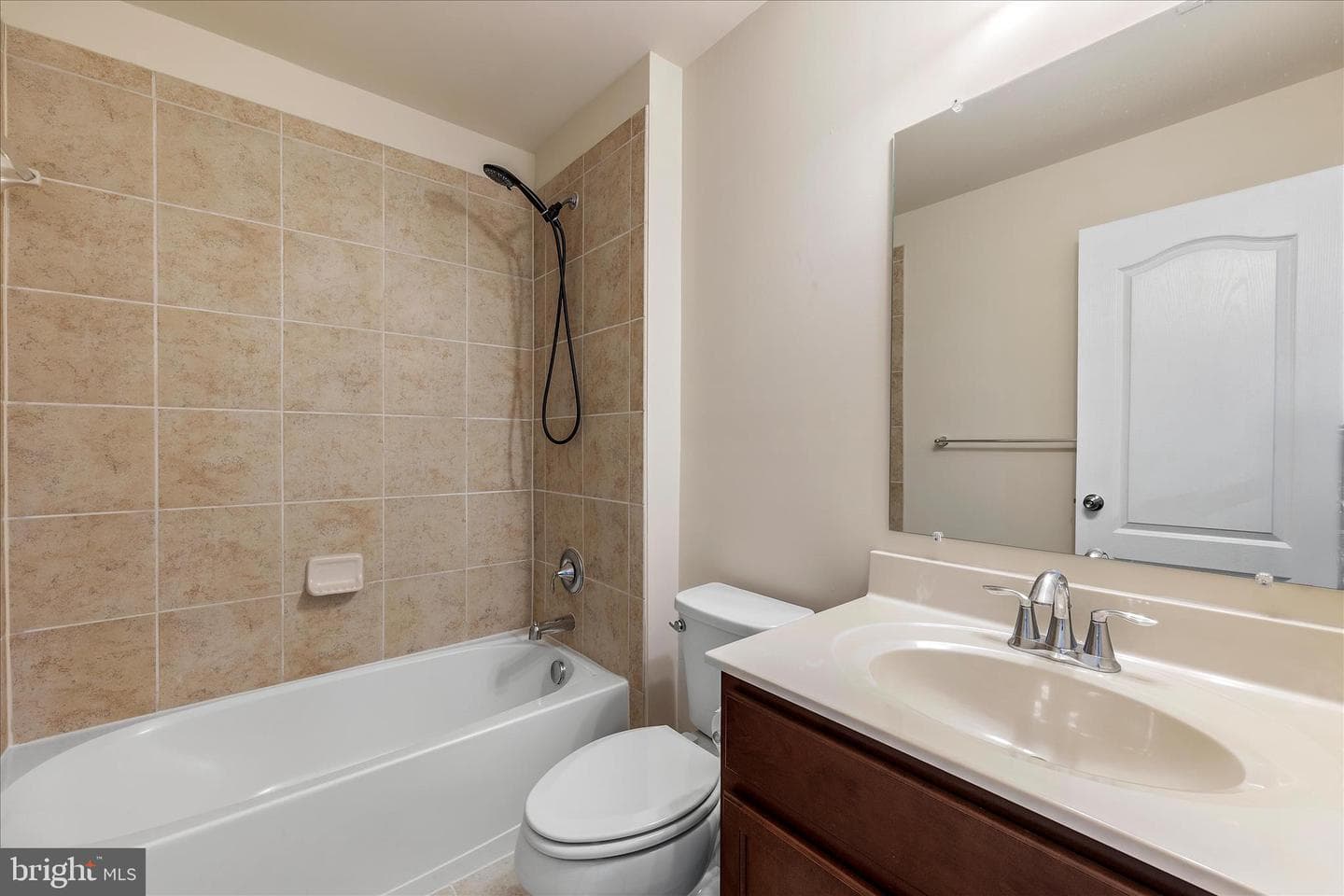 1038 Pultney Lane photo 32