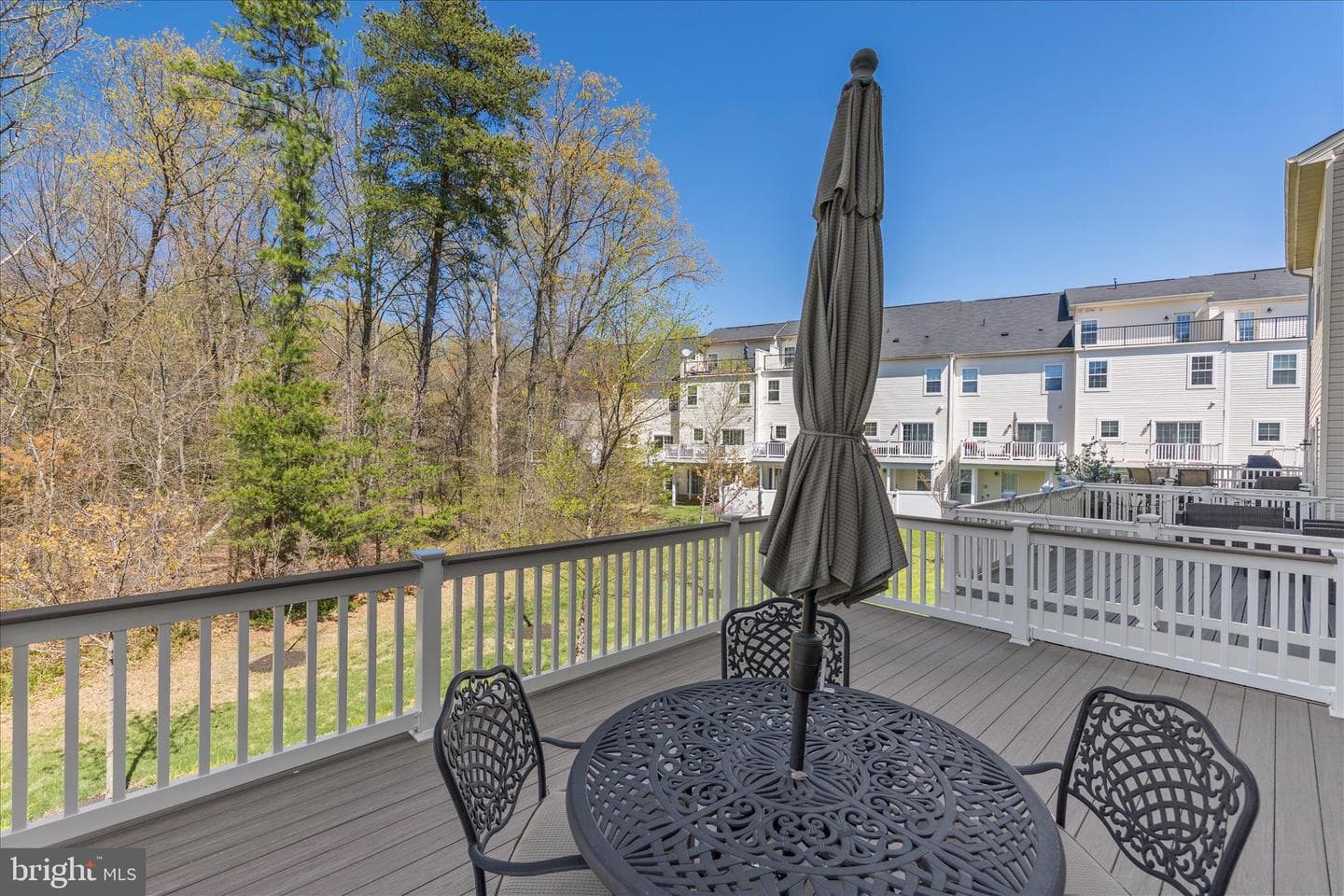 1038 Pultney Lane photo 35