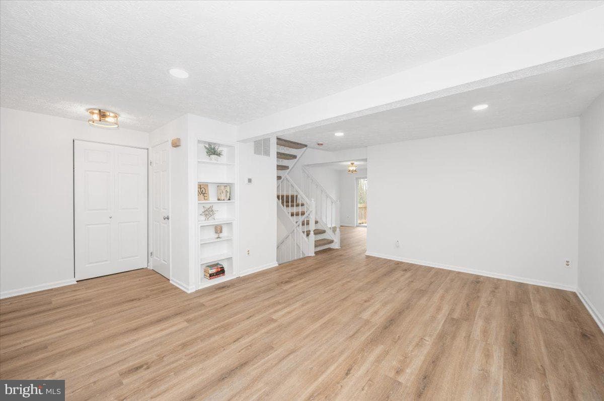 8236 Shady Nook Court photo 14