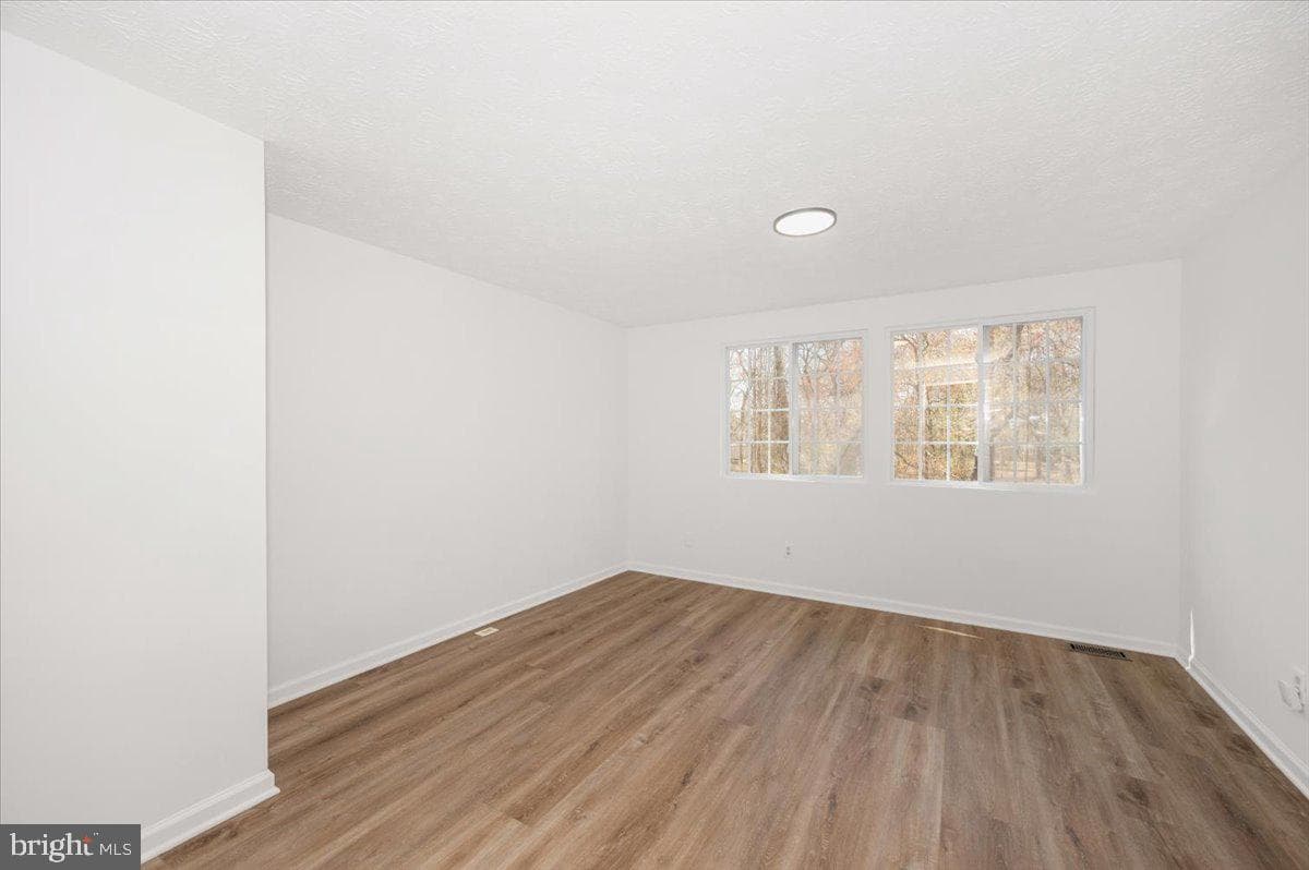 8236 Shady Nook Court photo 19