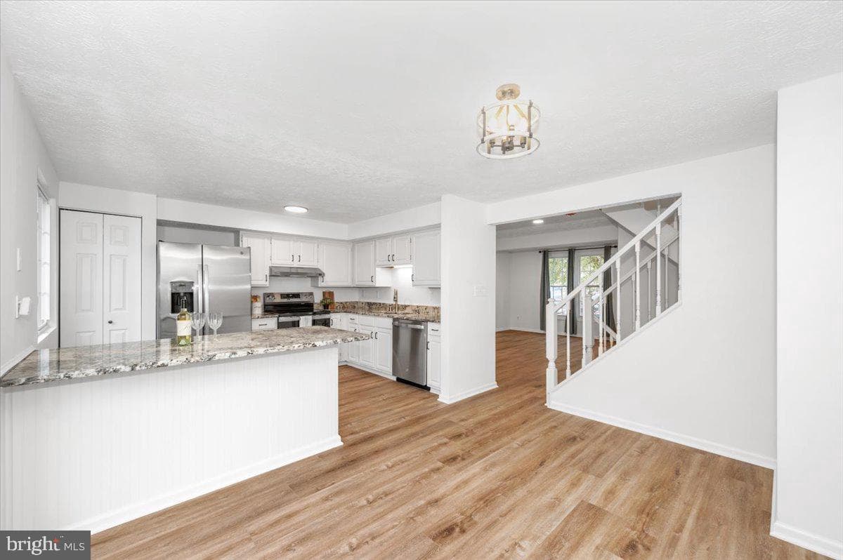 8236 Shady Nook Court photo 8