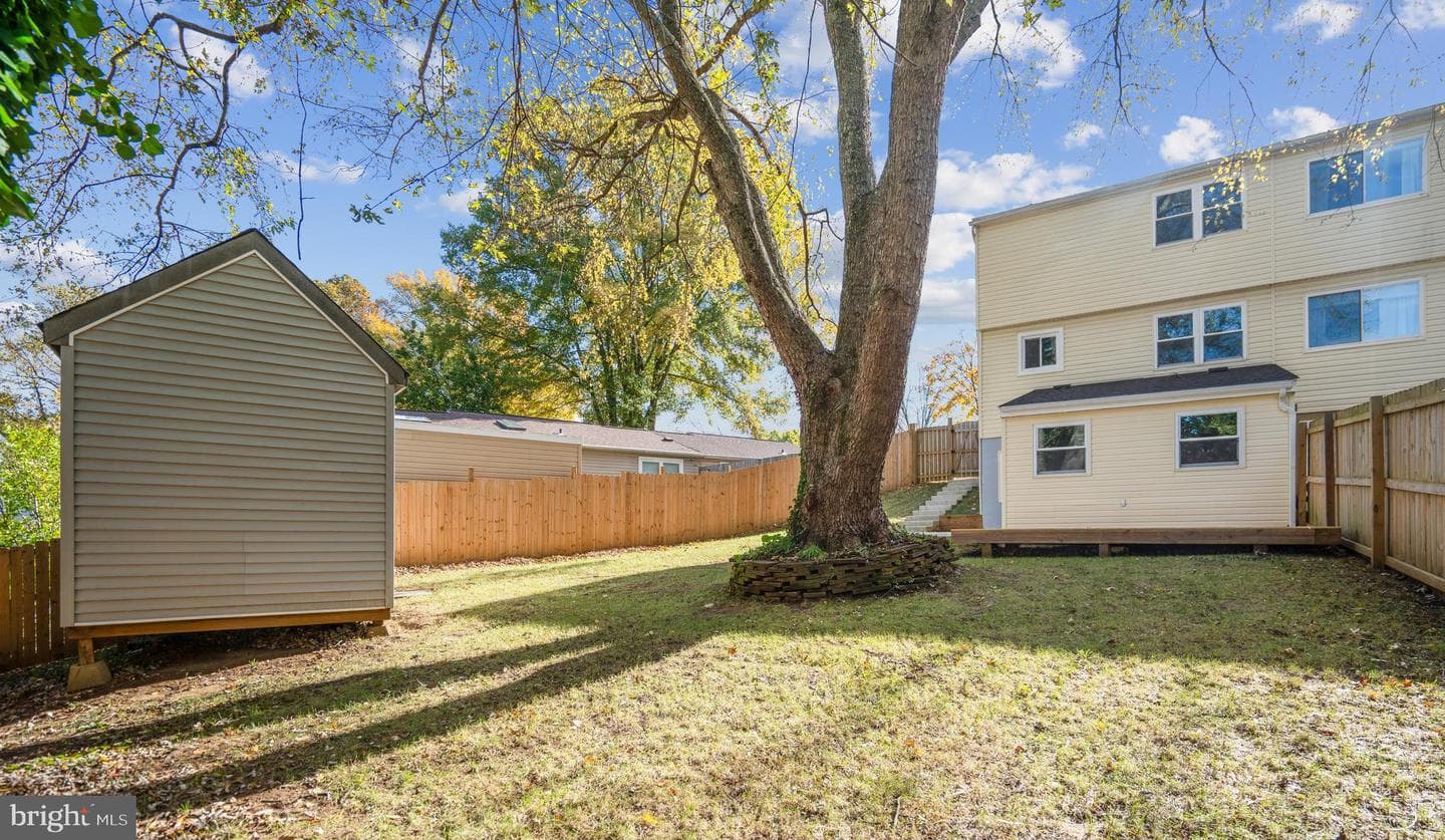 1078 Brightleaf Court photo 18
