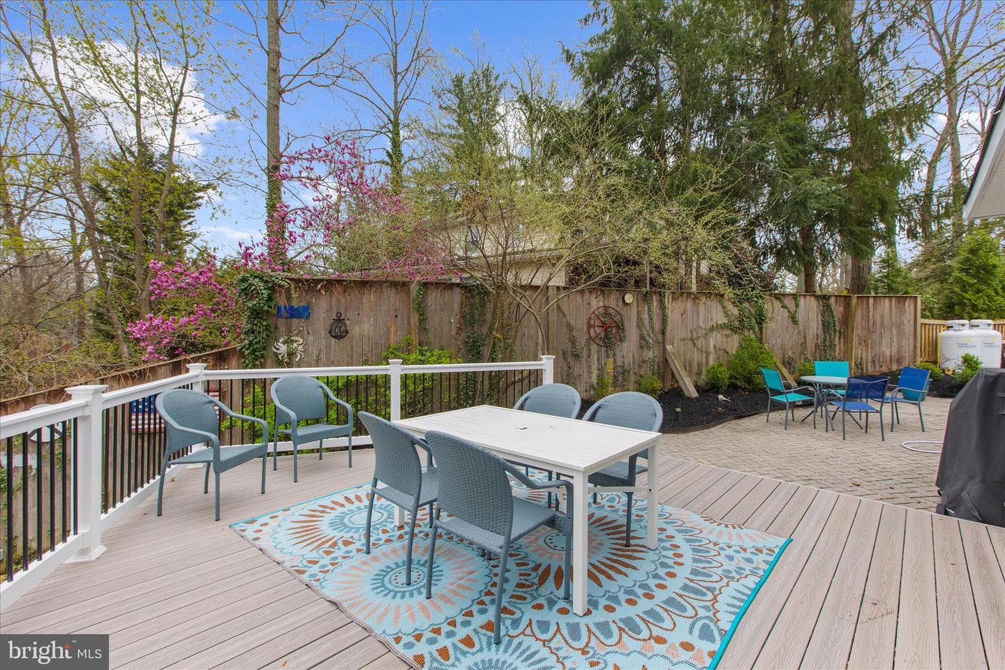 2642 Queen Anne Circle photo 41