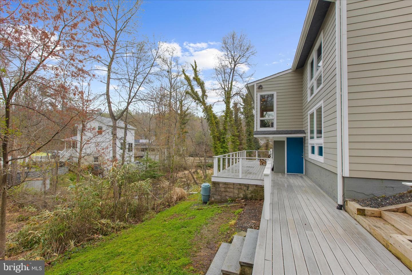 2642 Queen Anne Circle photo 46