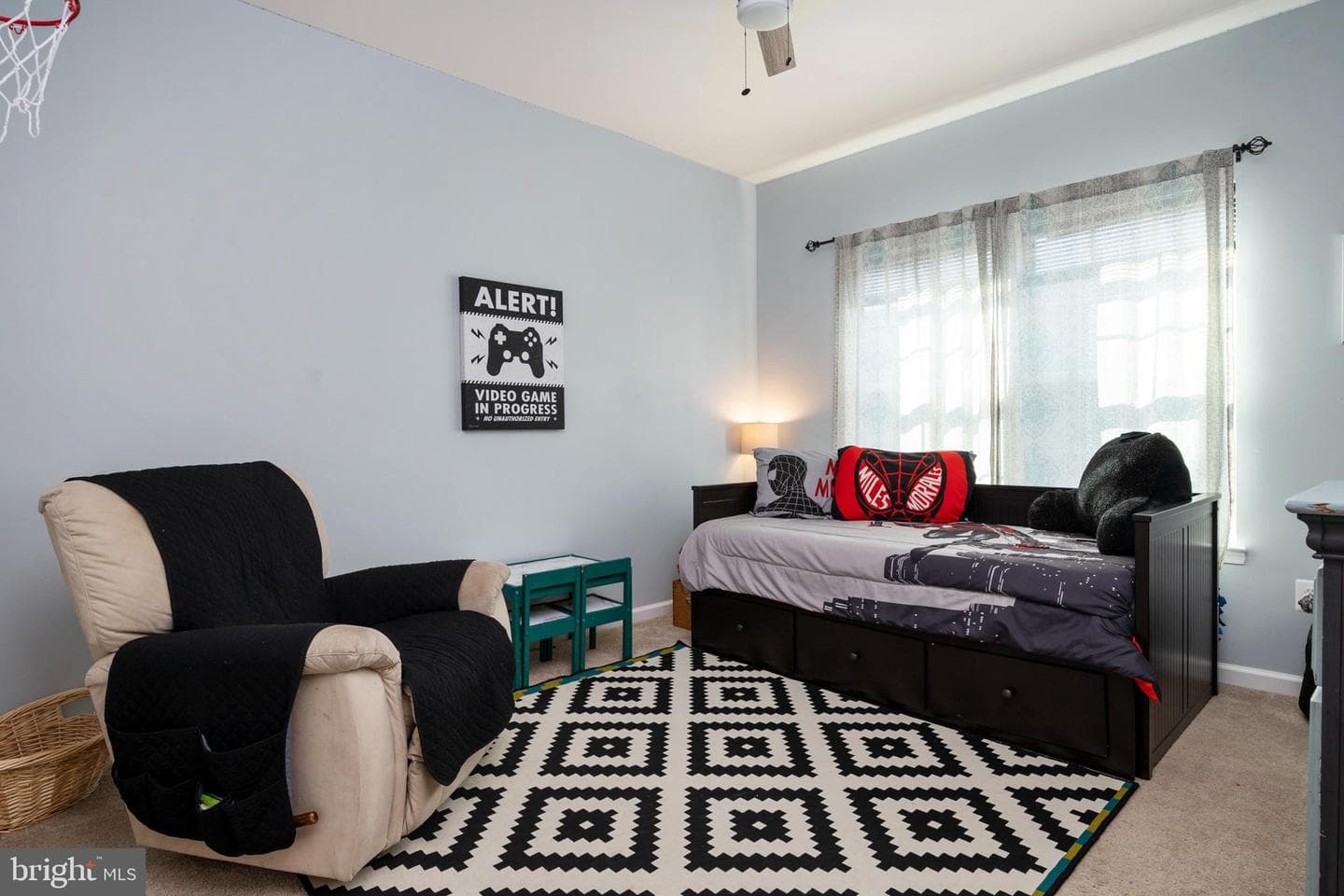 364 Chessington Drive photo 32