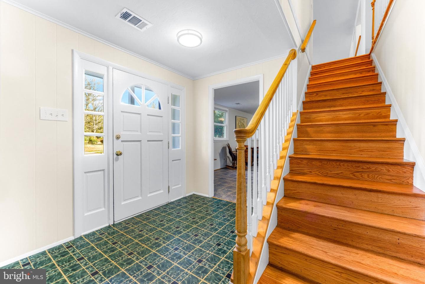 310 Fernwood photo 16