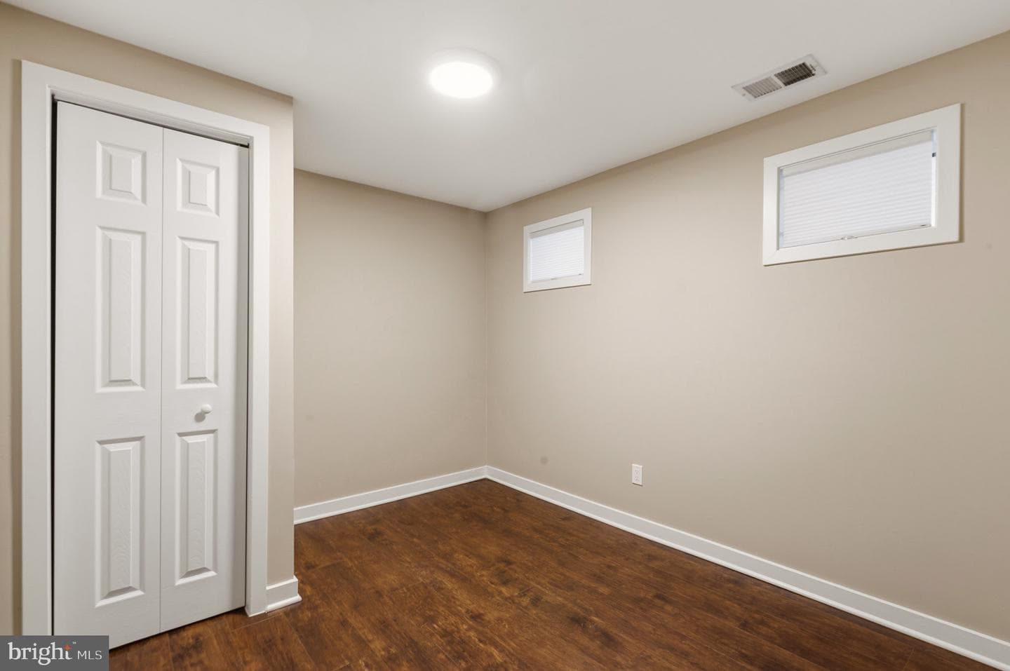 218 Lees Lane photo 20
