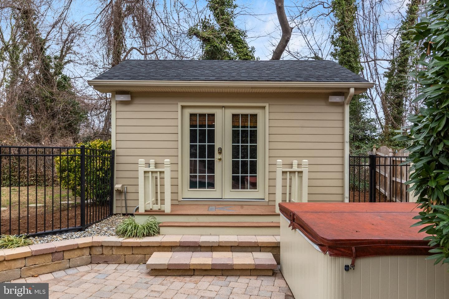 218 Lees Lane photo 33