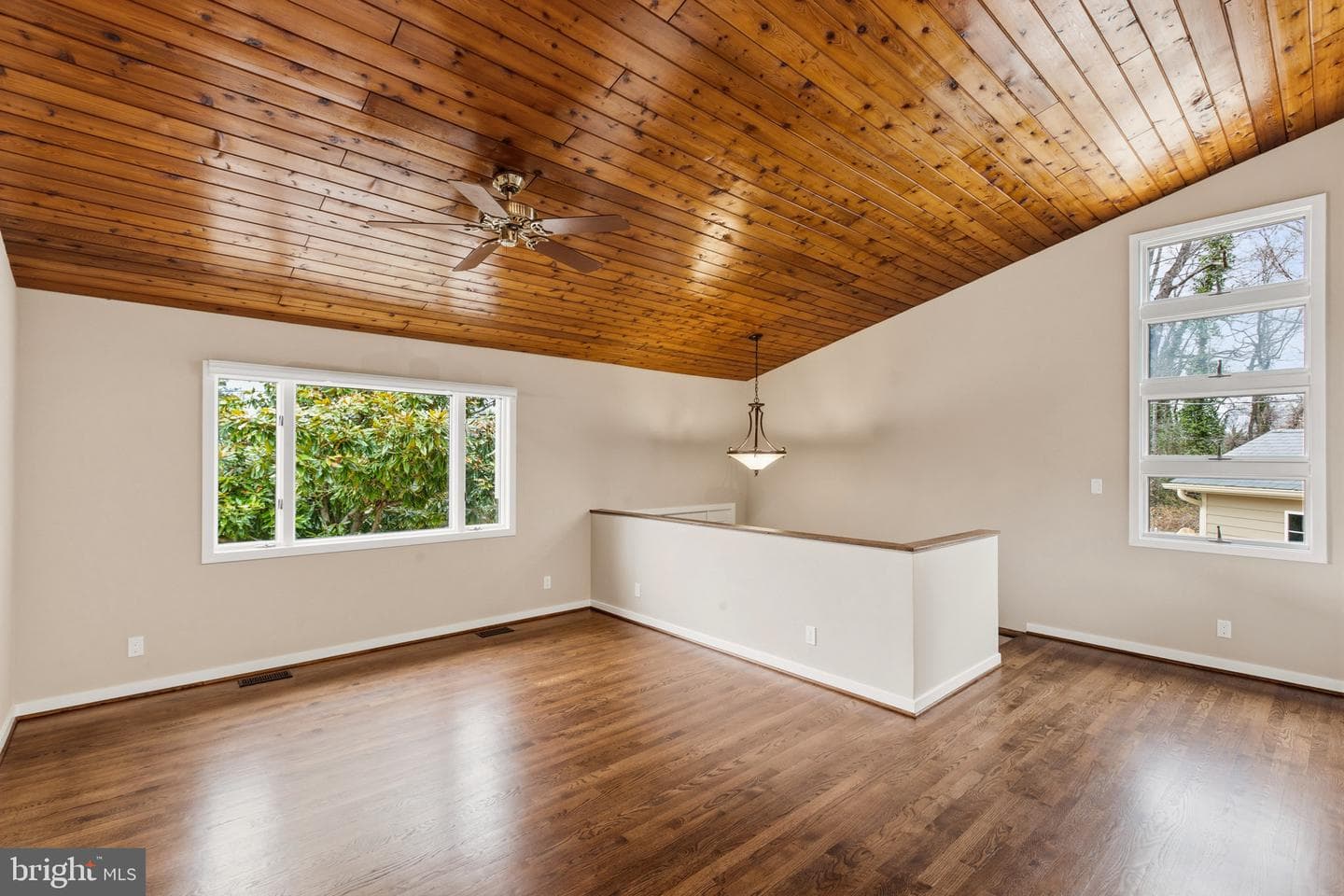 218 Lees Lane photo 8