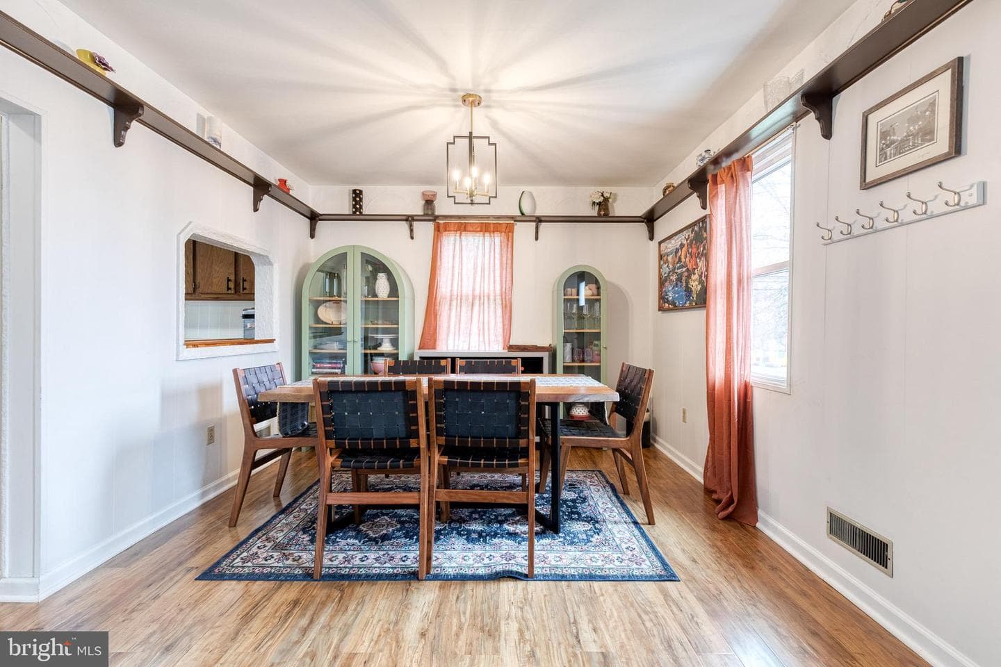 2 Mansion Road photo 10