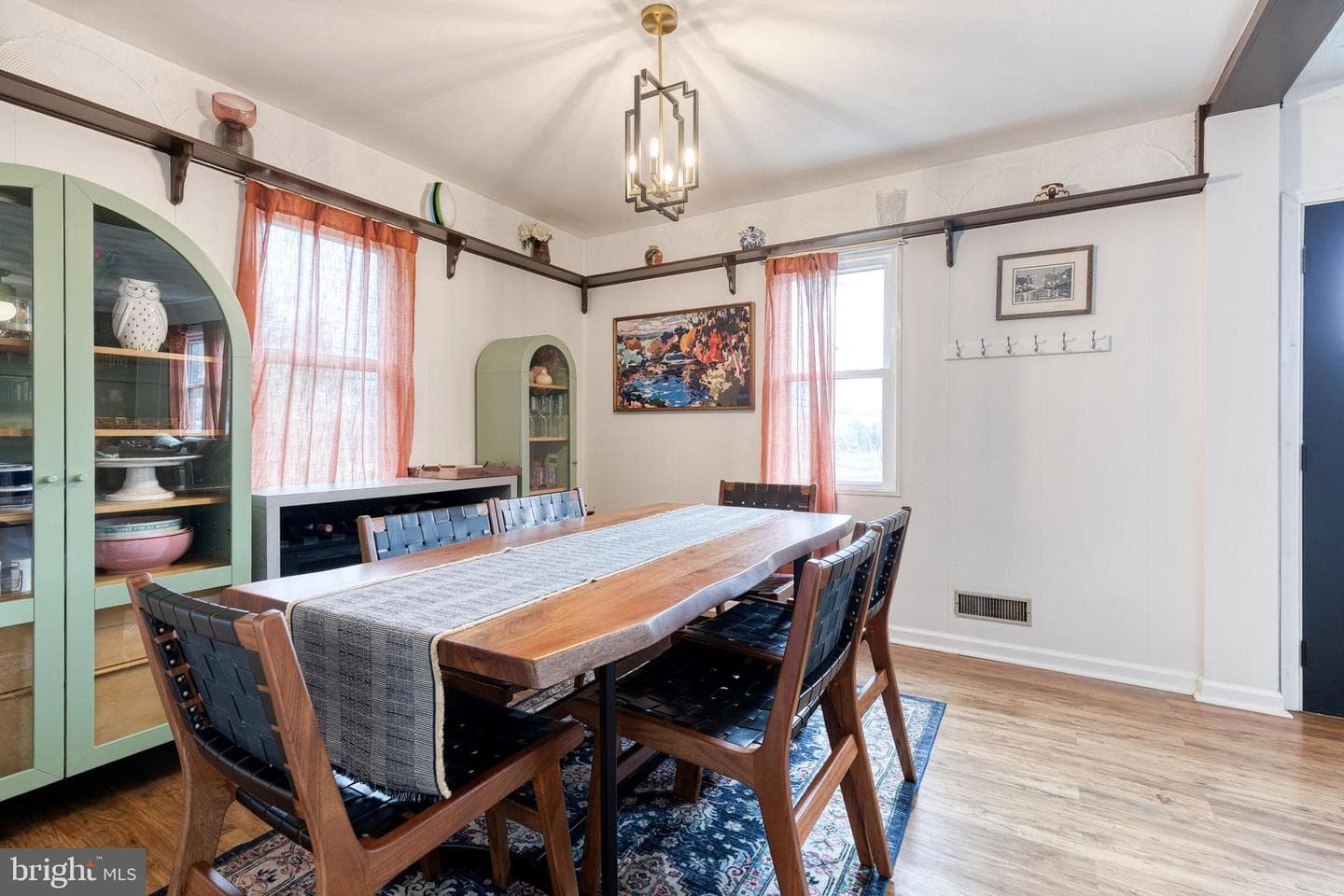 2 Mansion Road photo 13