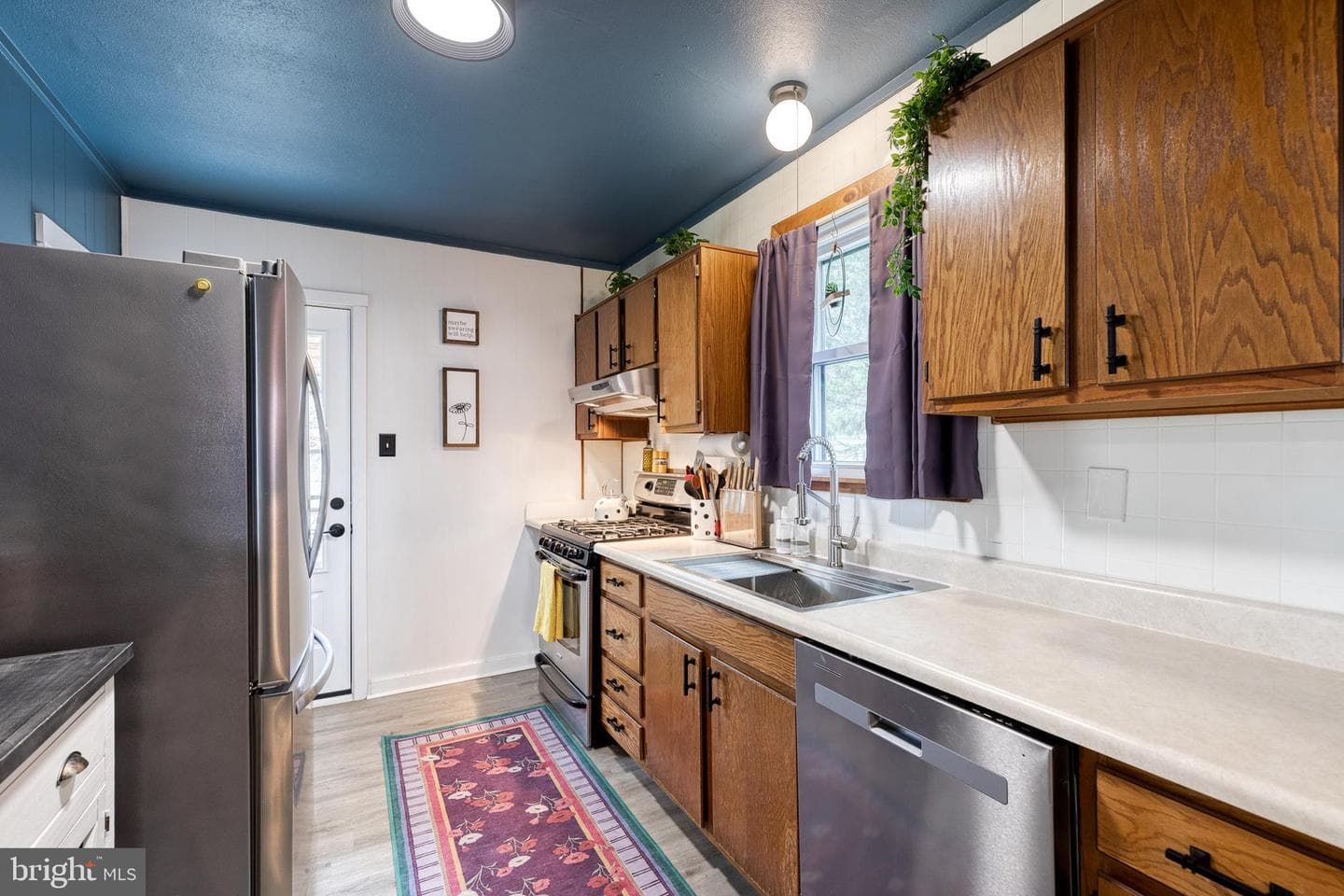 2 Mansion Road photo 16