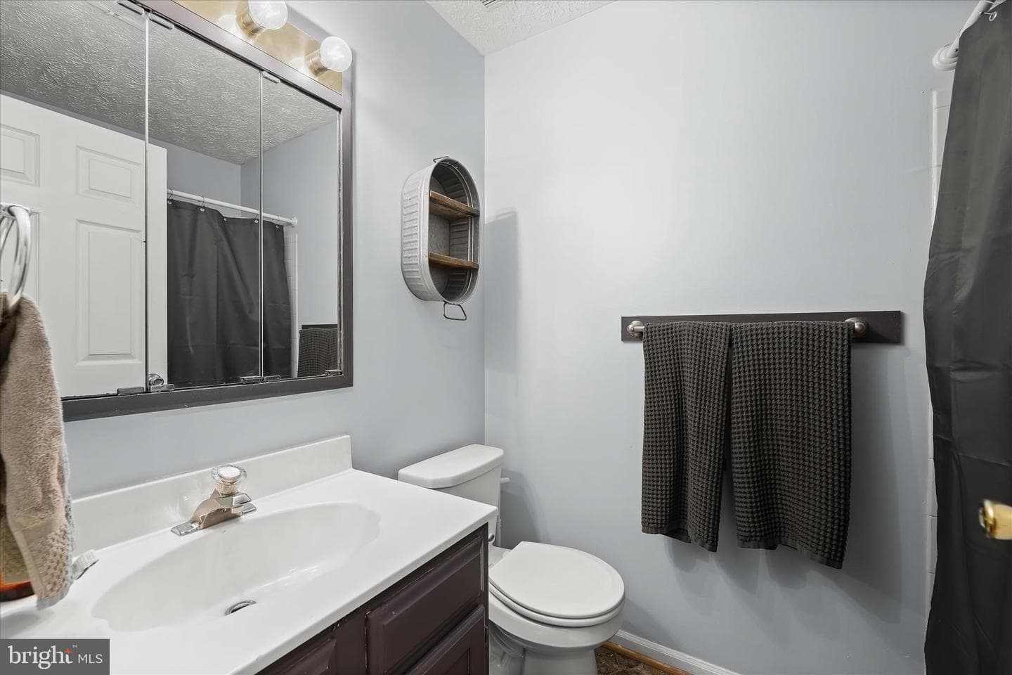641 Deering Road #2j photo 17