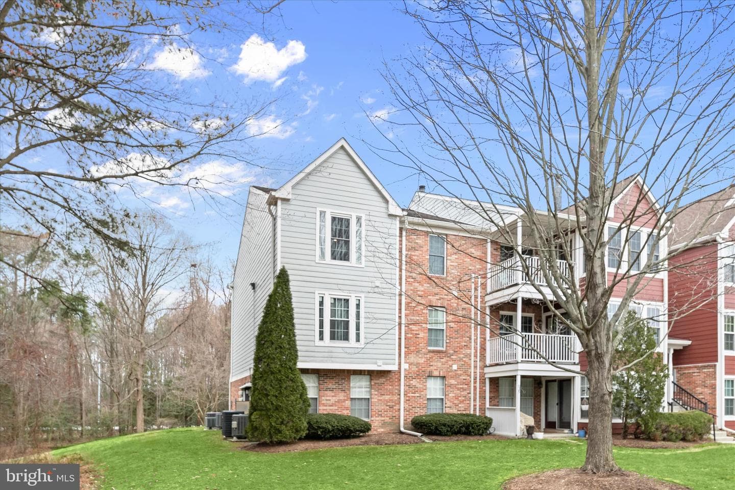 641 Deering Road #2j photo 25