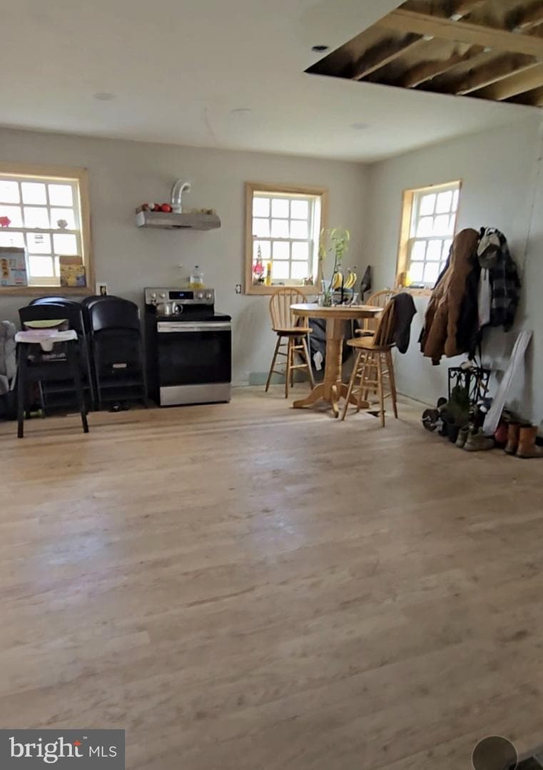 208 Harlem Road photo 16