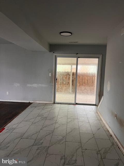7832 E Shore Road photo 8