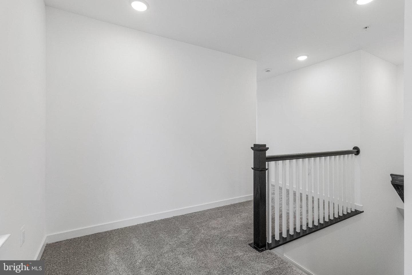 5726 Howard Drive photo 37