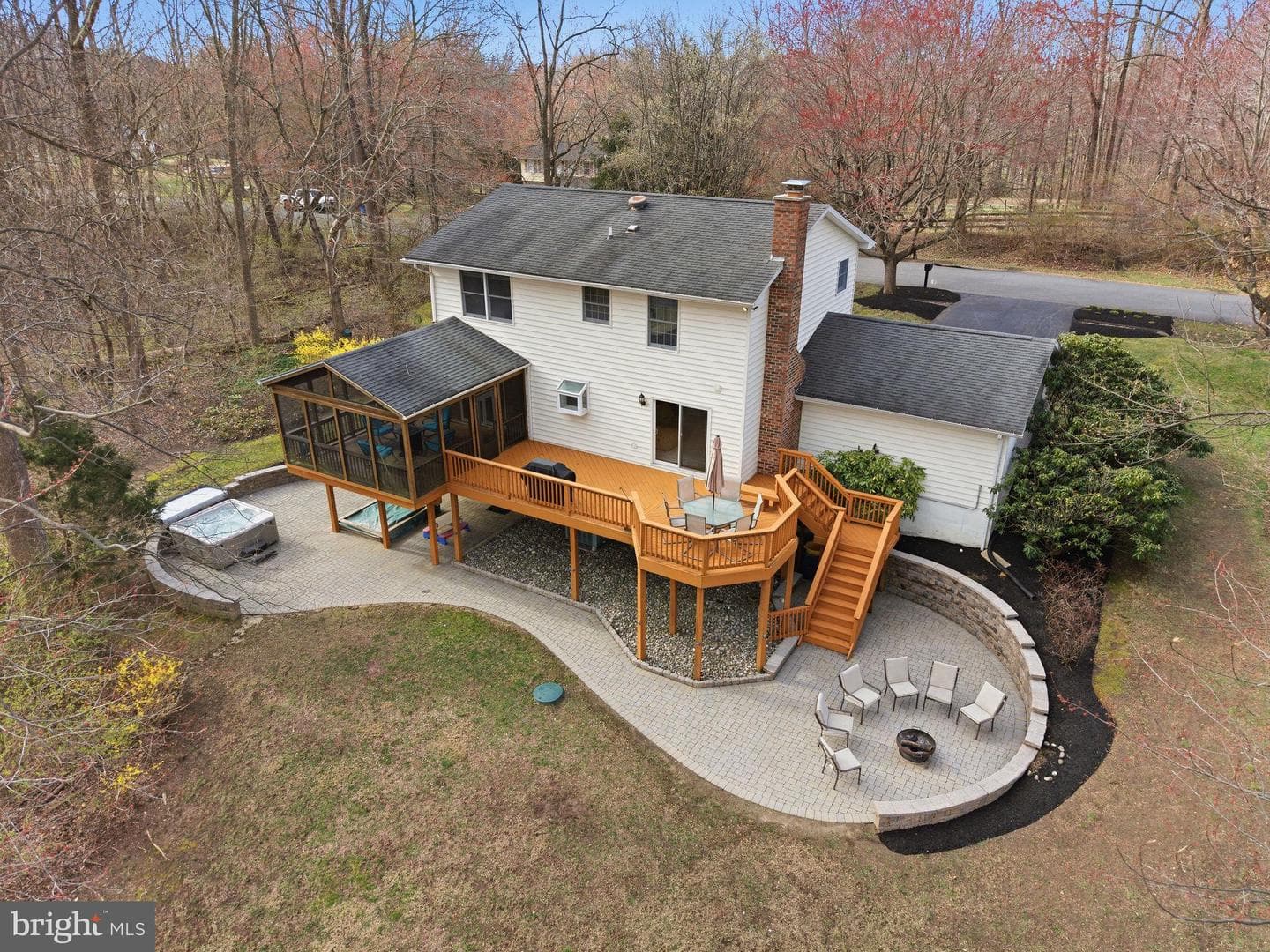 5209 Grenock Drive photo 3