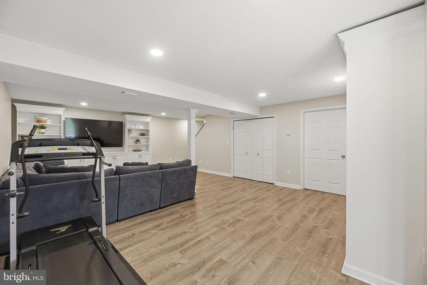 5209 Grenock Drive photo 35