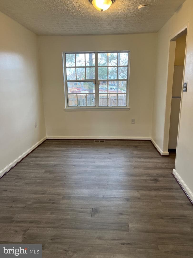 8202 Tomlinson Court photo 11