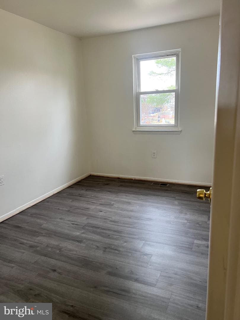 8202 Tomlinson Court photo 19