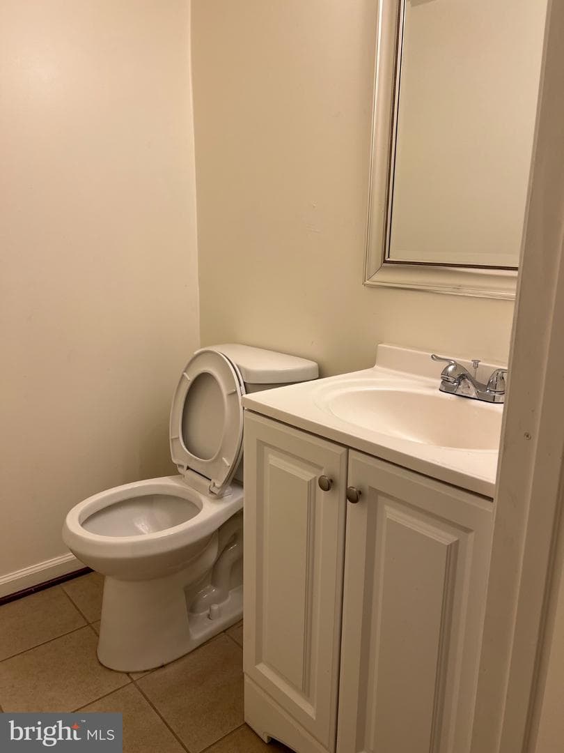 8202 Tomlinson Court photo 6