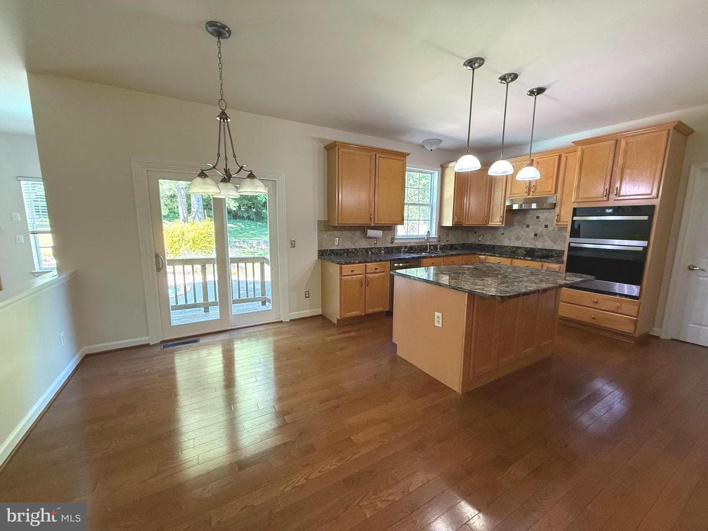 3225 Homewood Road photo 7