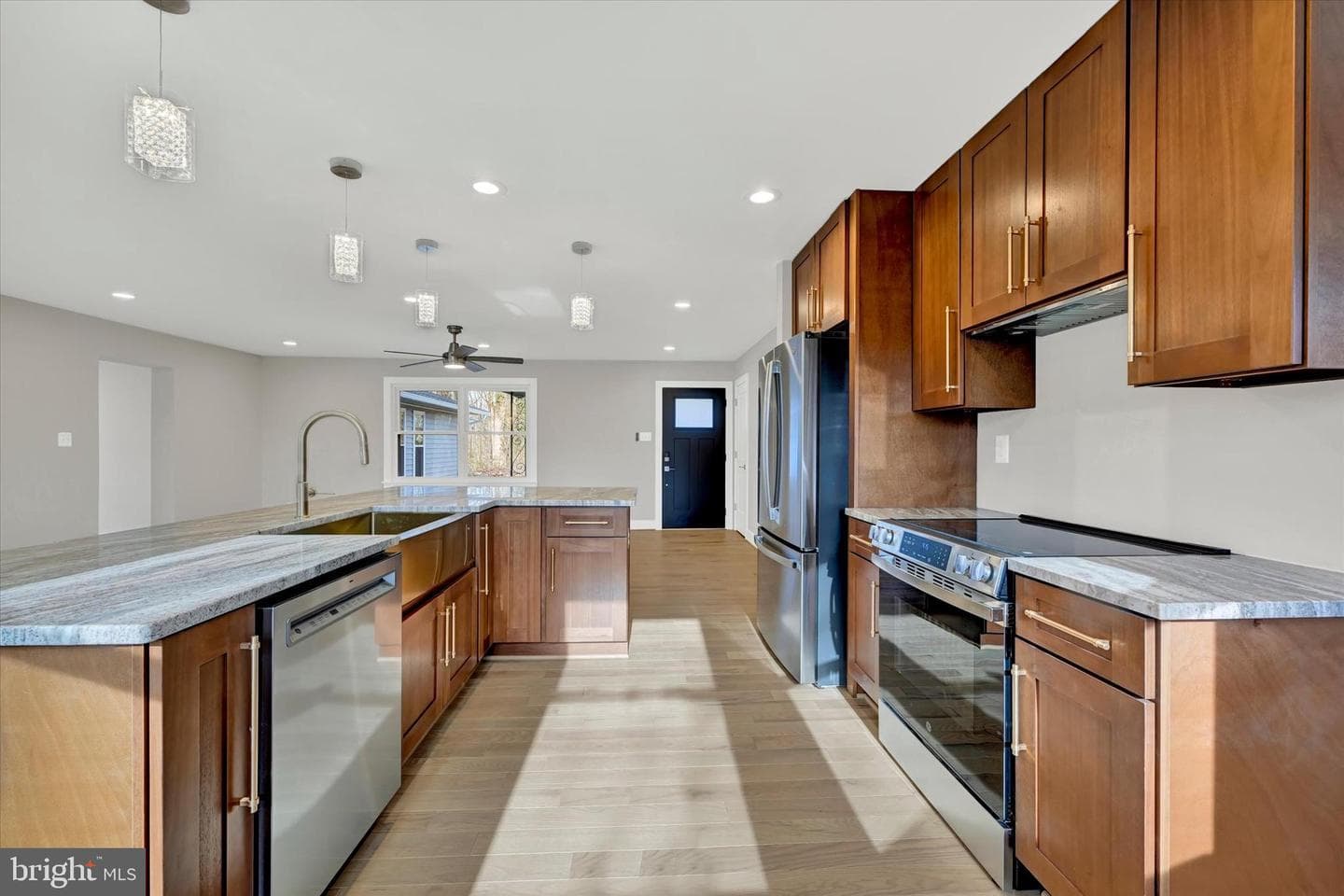 1254 Sheridan Road photo 12