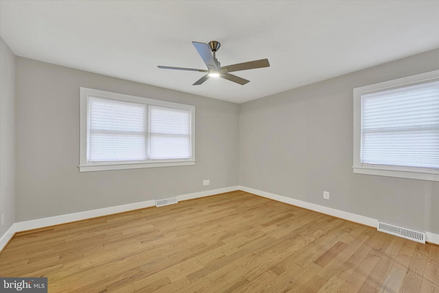 1254 Sheridan Road photo 29