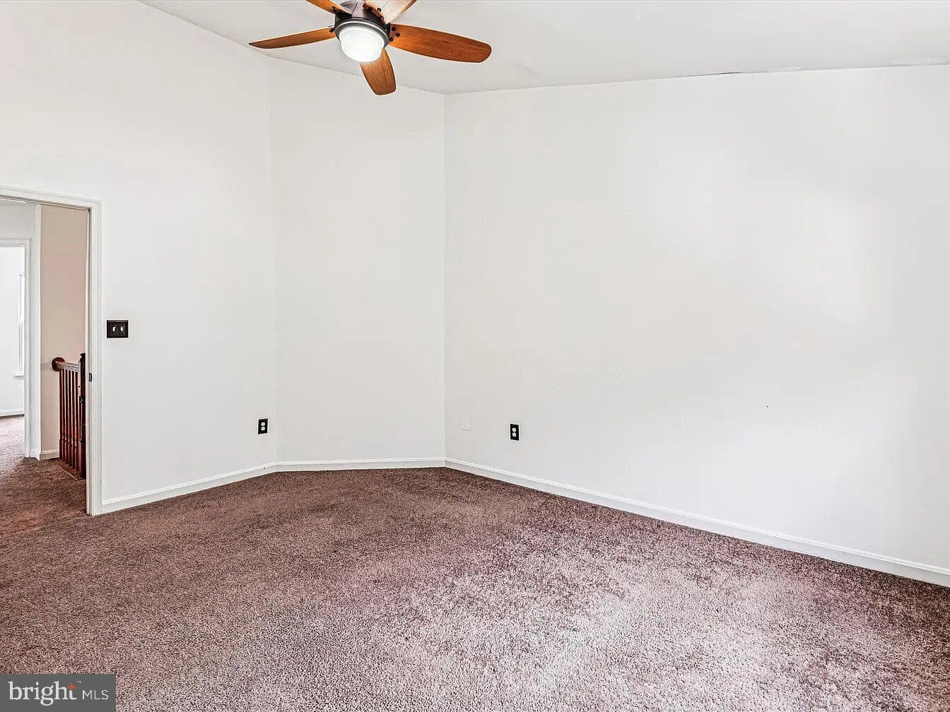 8146 Hazy Dawn Court photo 16