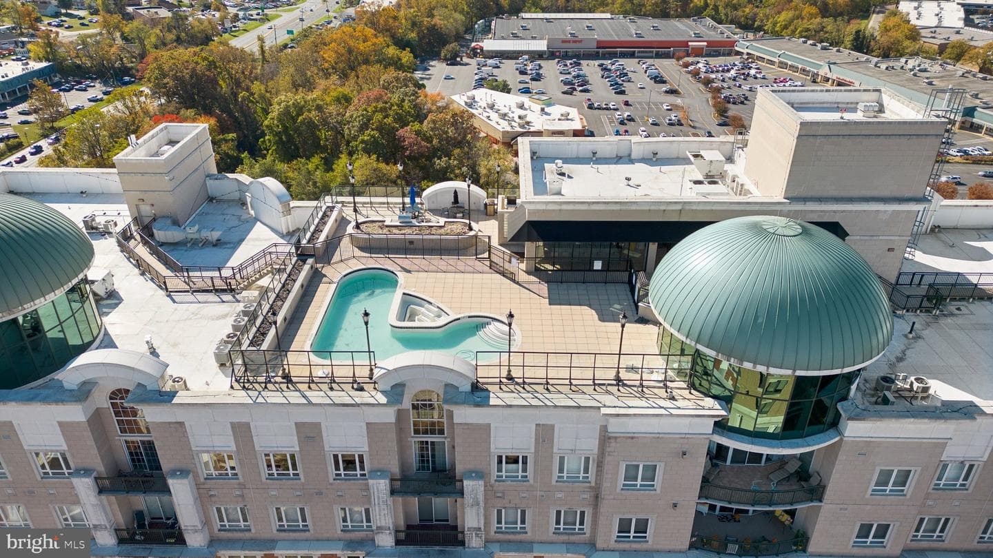 1915 Towne Centre Boulevard #403 photo 50