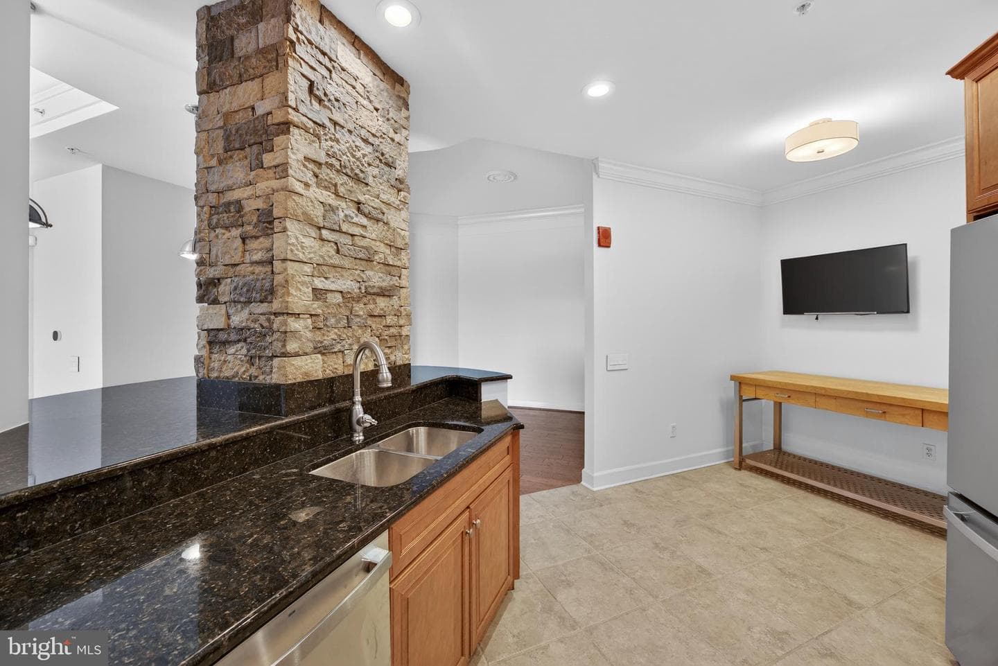 1915 Towne Centre Boulevard #513 photo 16