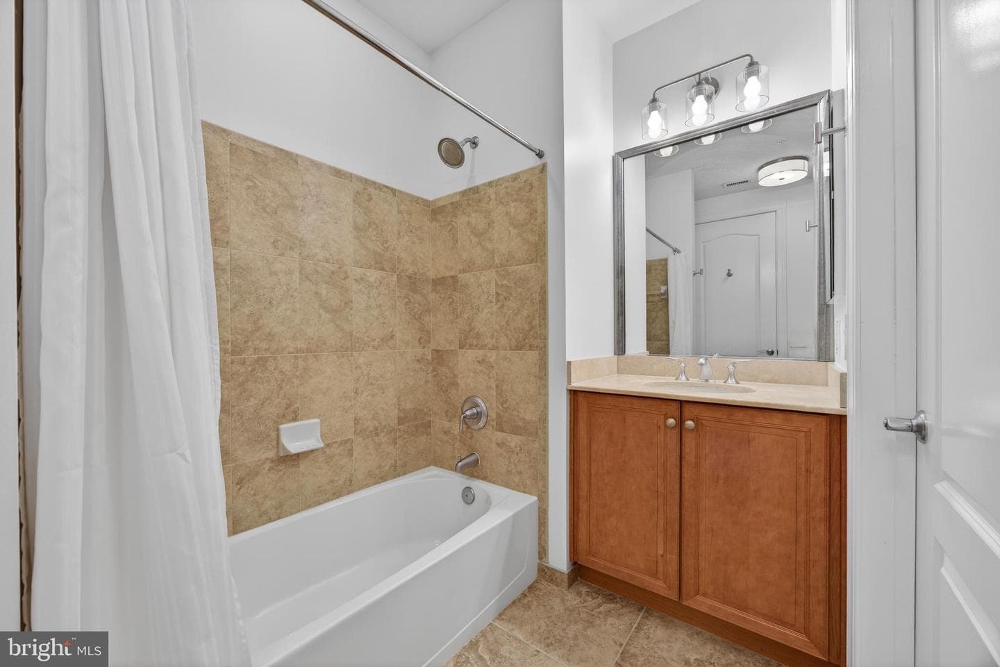 1915 Towne Centre Boulevard #513 photo 35