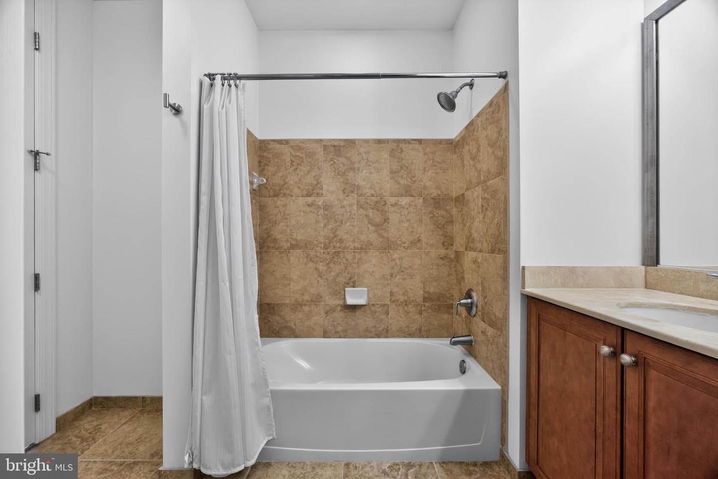 1915 Towne Centre Boulevard #513 photo 36