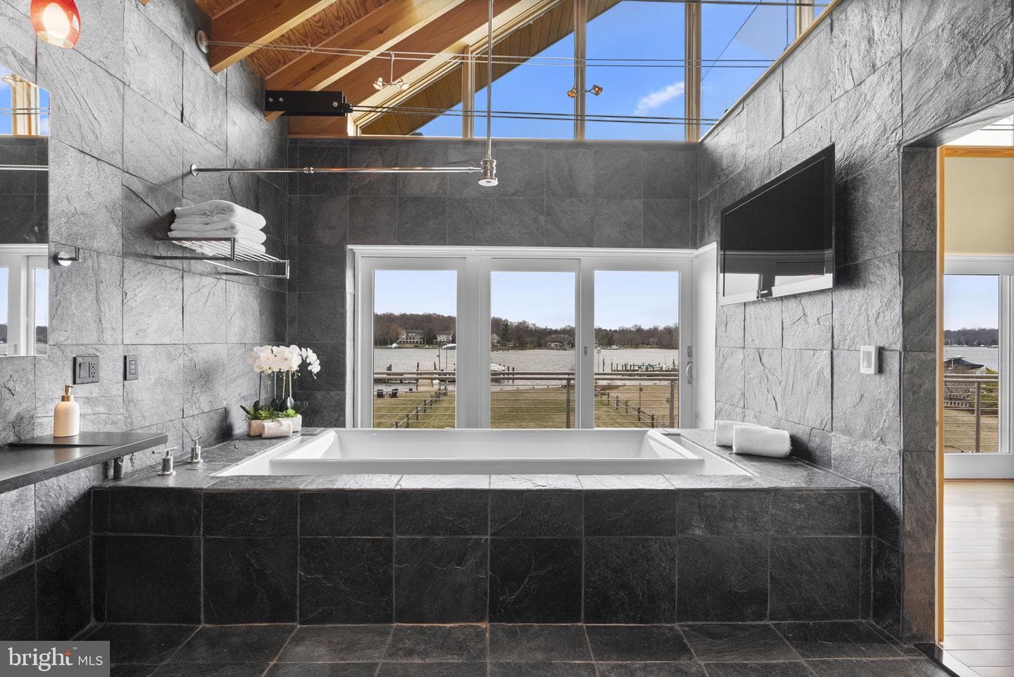 22 E Lake Drive photo 20