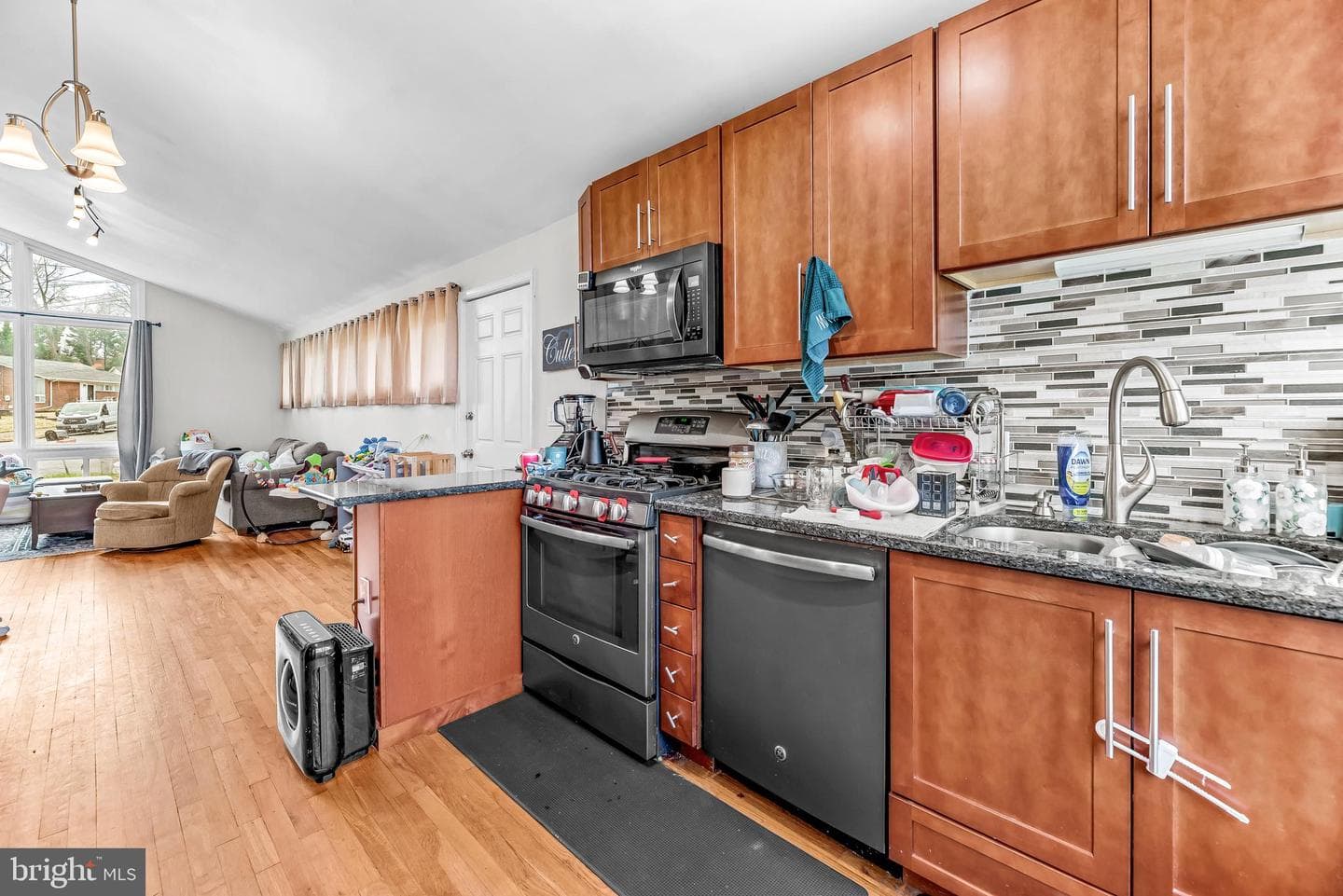 207 1st Street photo 6