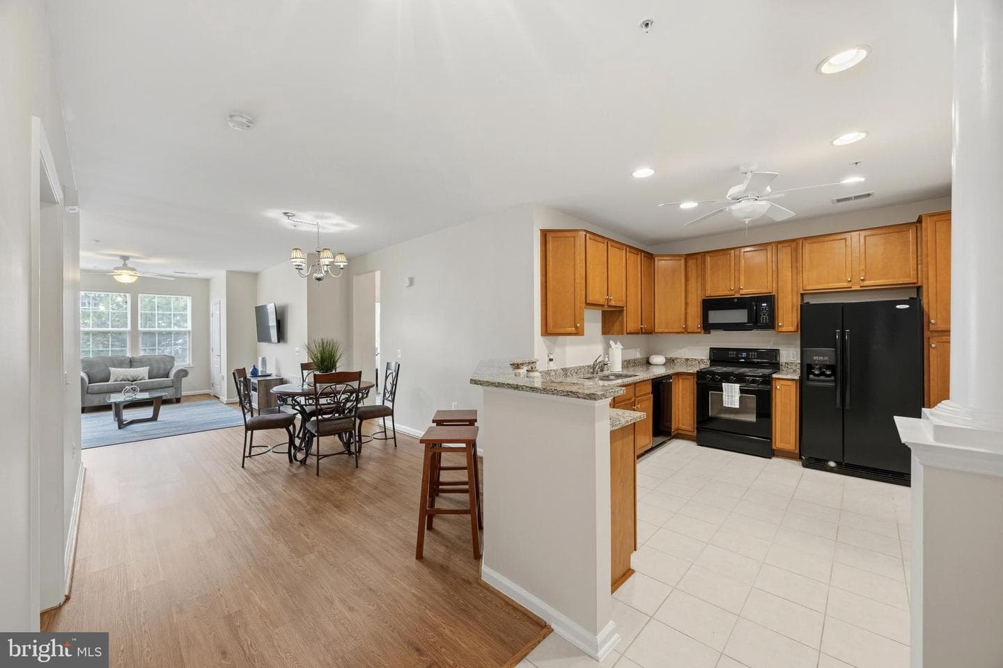 1405 Wigeon Way #202 photo 3