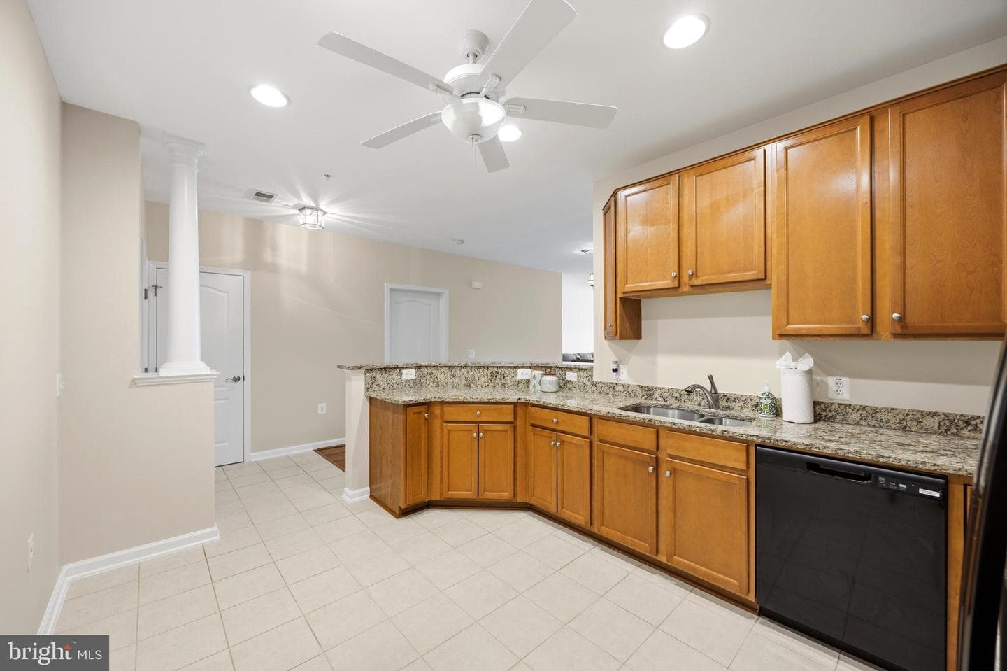 1405 Wigeon Way #202 photo 9