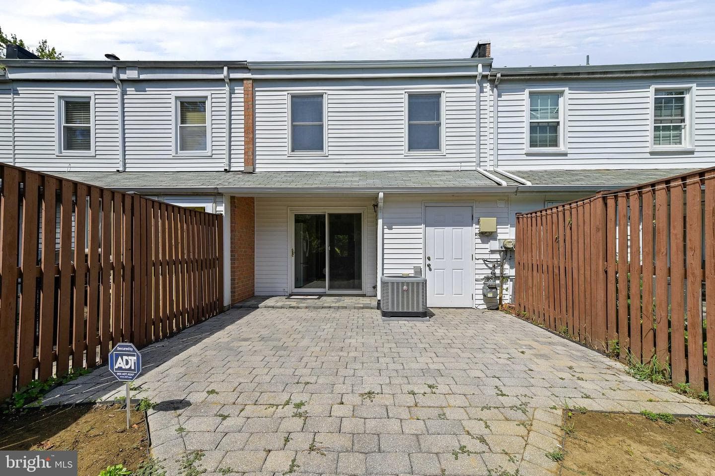 130 Dumbarton Drive photo 17
