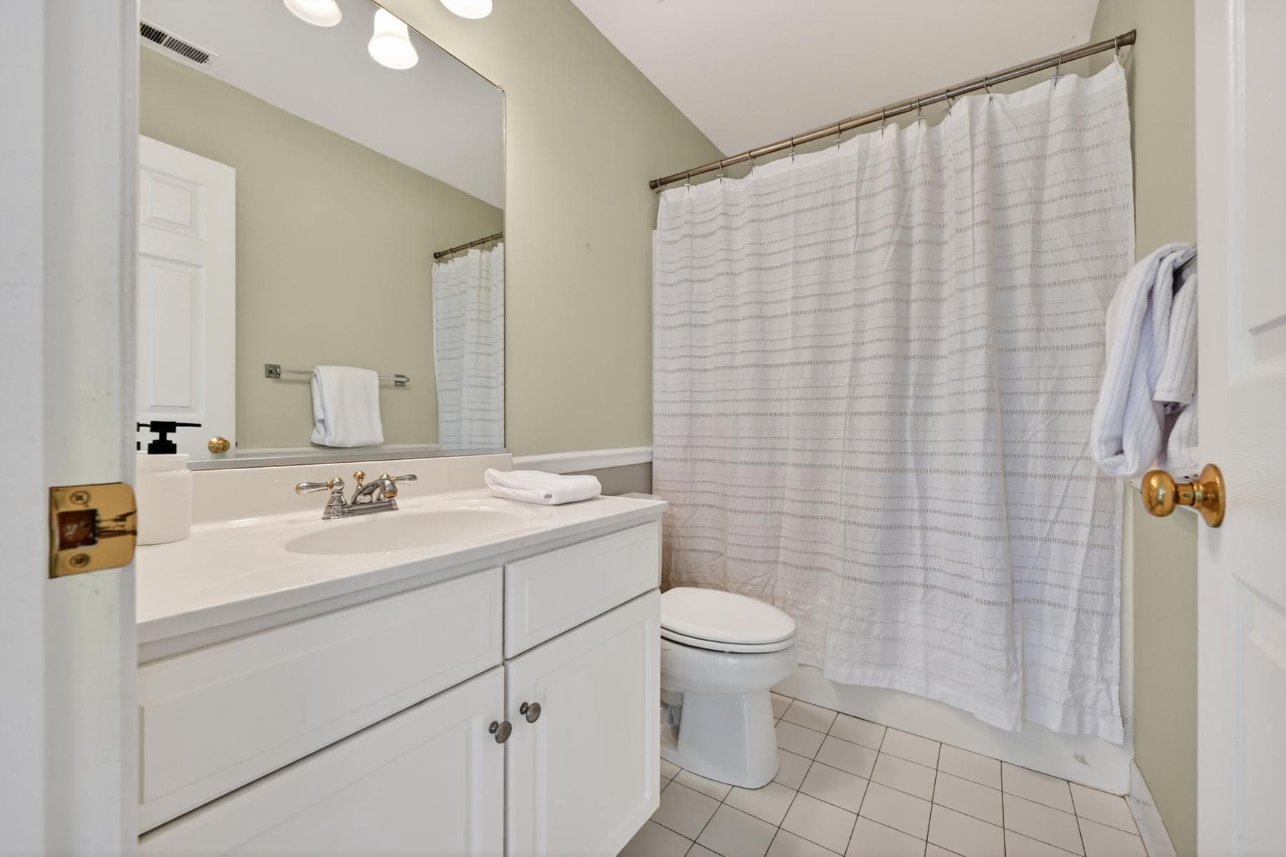 928 Waterview Drive photo 22